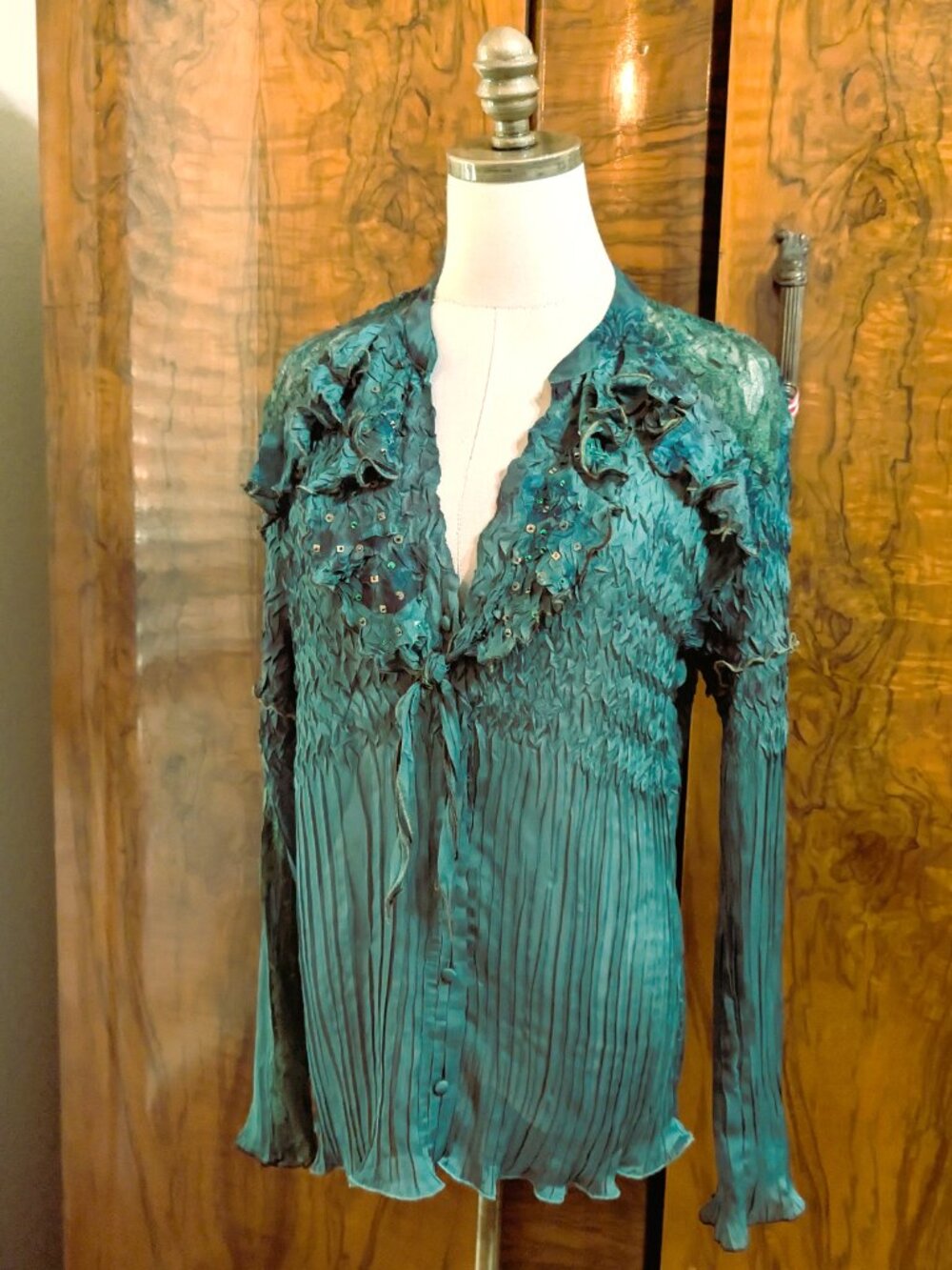 Alberto Makali Sequin Beaded Crinkle Blouse XL Green Lace Accent Whimsical - Picture 3 of 7